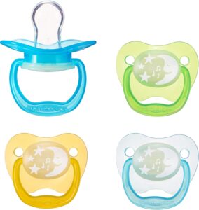 Read more about the article Amazon Brand – Mama Bear Glow-in-the-Dark Baby Pacifier, Stage 1 (0-6M), BPA Free, Assorted Colors (Pack of 4)