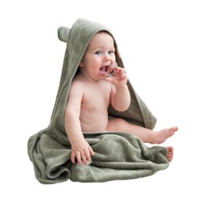 Read more about the article Toddler Bath Towel – Viscose from Bamboo & Cotton Blend for Delicate Skin – Super Soft Thick 600GSM – Ideal Toddler Boy and Girl Bath Essentials 35″x35″ Bath Towel – Baby Towel with Hood
